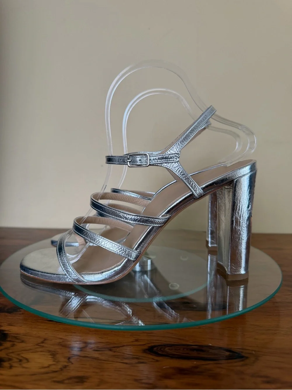 Inez Sasha heel in Silver Metallic size 9.5